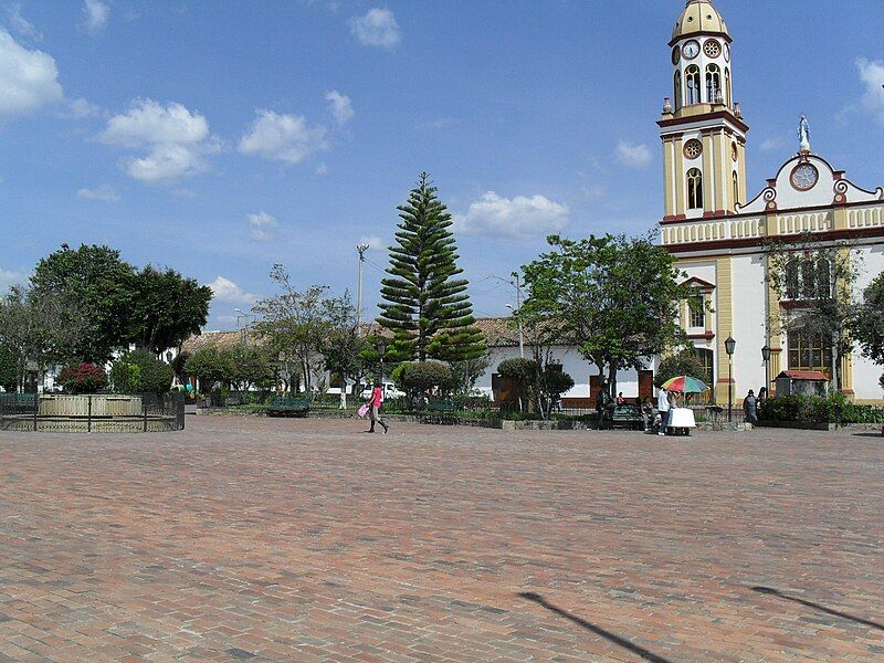 File:Simijaca Parque.JPG