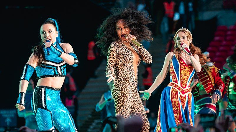 File:SpiceGirlWembley150619-10 (49000568552).jpg