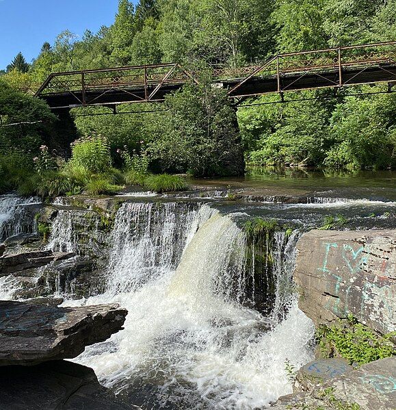 File:Tanners Falls Bridge.jpg