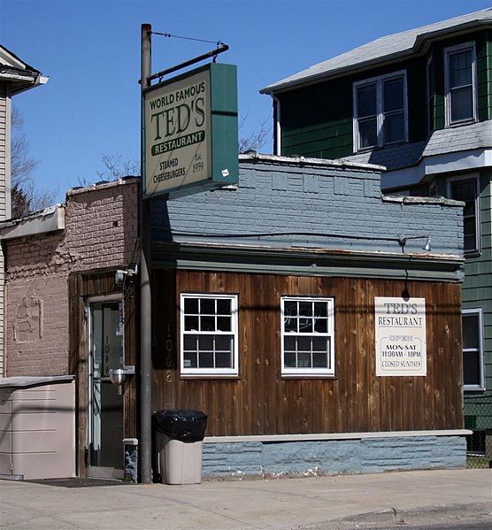 File:Teds restaurant.jpg