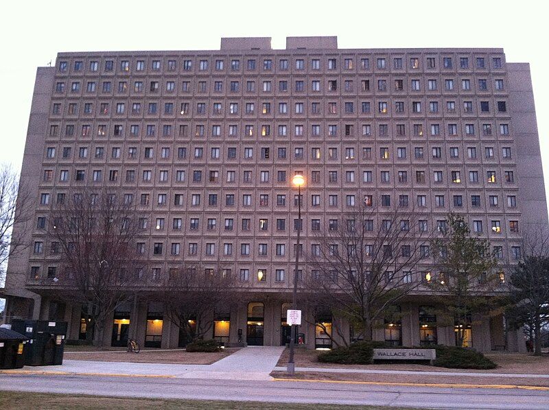 File:Wallace Hall ISU.JPG