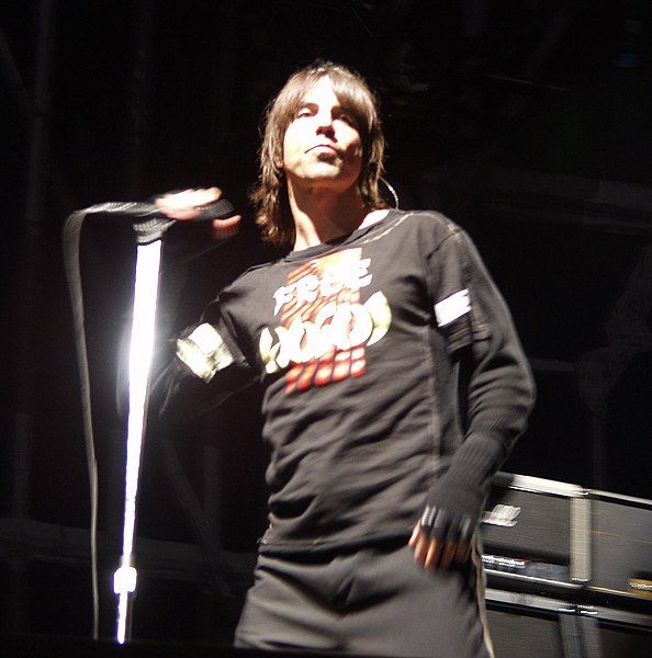 File:AnthonyKiedis.jpg