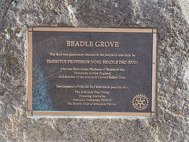 File:Beadle plaque.jpg