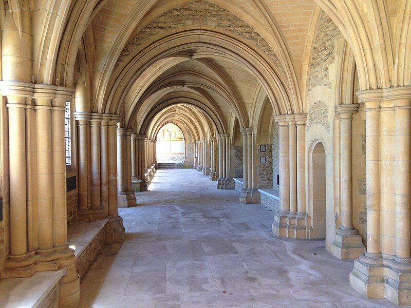 File:Charterhouse Cloisters.JPG