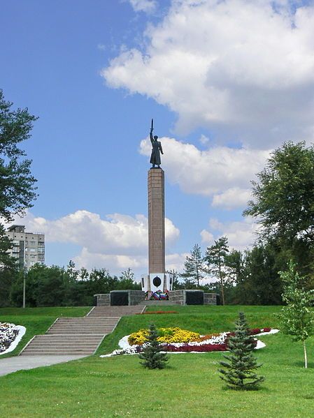 File:Chekists square Volgograd.jpg