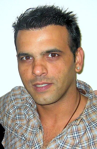 File:Eyal Golan.jpg