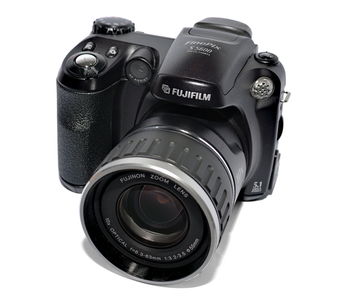 File:Fujifilm FinePix S5600.png