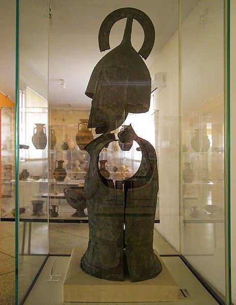 File:Hoplite Armour Argos.jpg