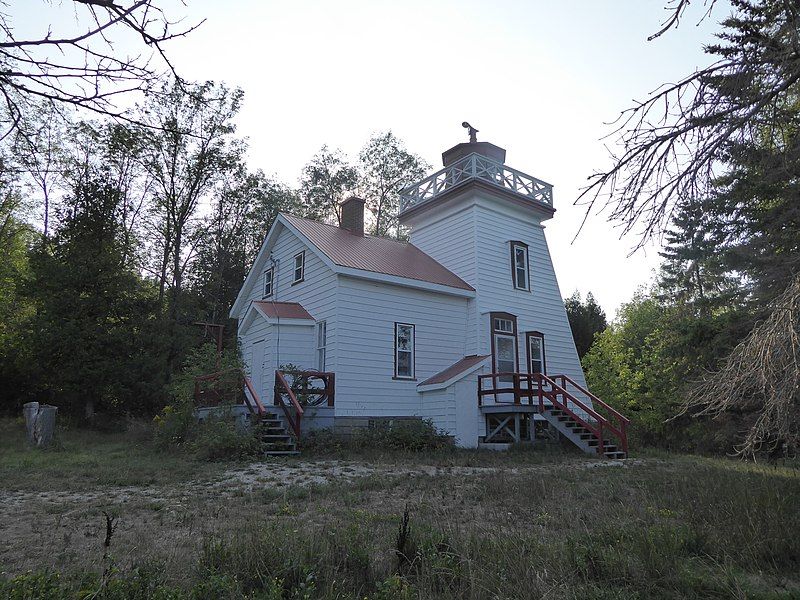 File:Janet Head Lighthouse.jpg