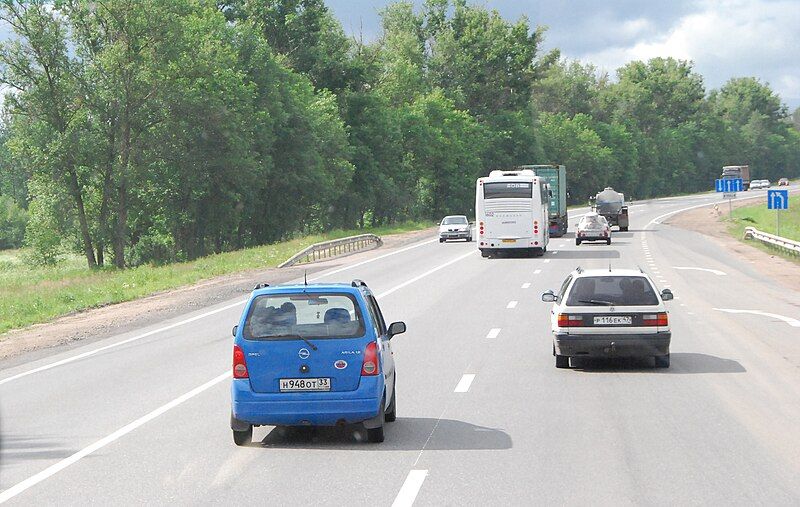 File:M10-E105 Highway, Russia-Europe.jpg