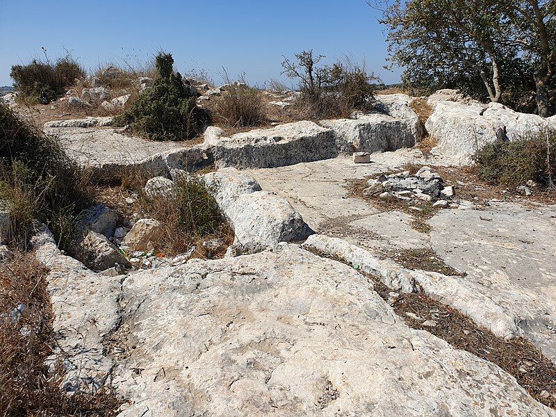 File:Old winepress.jpg