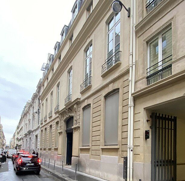 File:Paris Cambon43.jpg