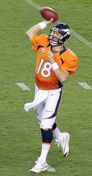 File:Peyton Manning throwing.jpg