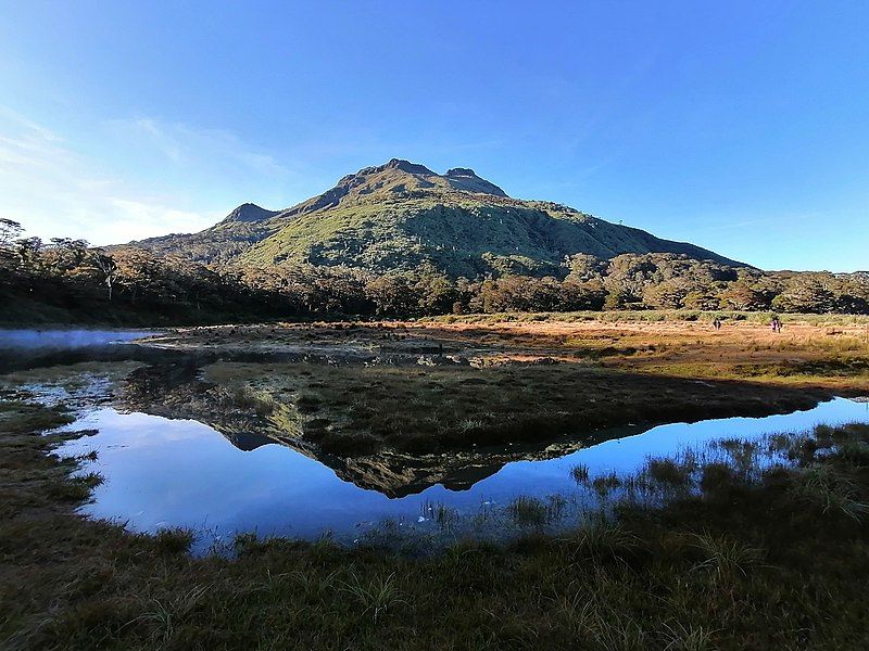 File:Philippines Highest Summit.jpg