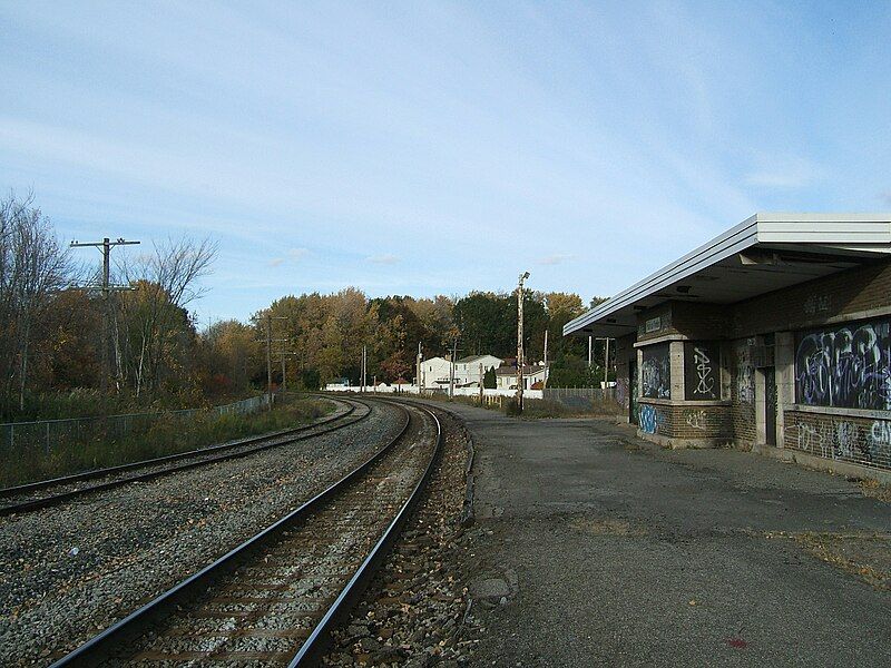 File:Pointeauxtremblesstation2.jpg