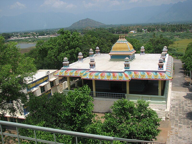 File:Thathagiri murugan mandabam.JPG