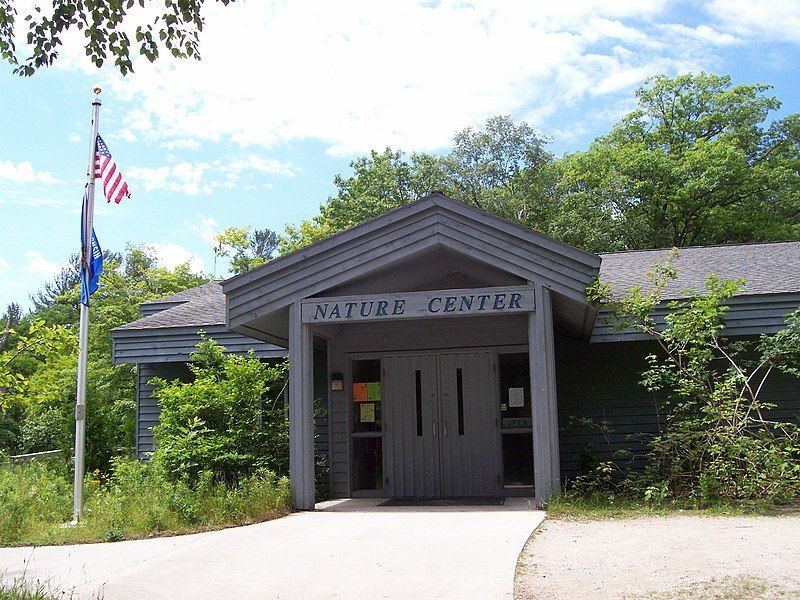 File:WhitefishDunesStateParkNatureCenter.jpg