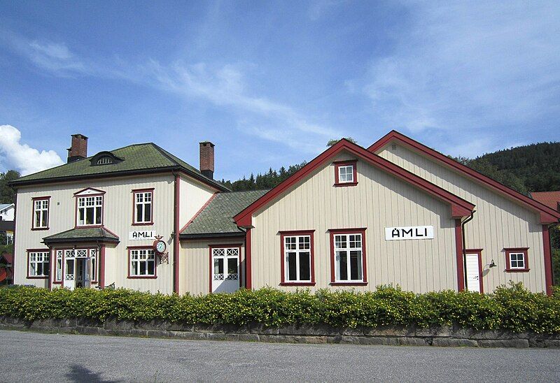 File:Åmli stasjon.jpg