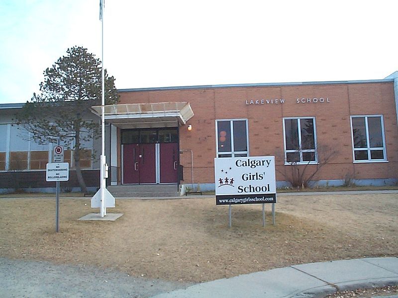 File:Calgary Girls' School.jpg