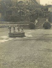 Looking toward the Veranda.