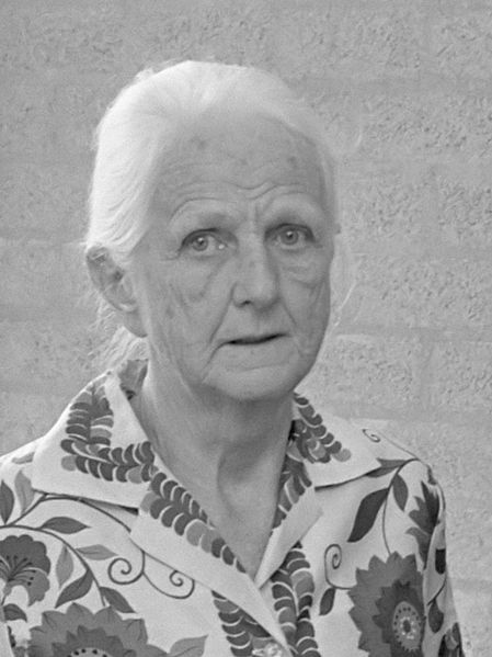 File:Joan Robinson (1973).jpg