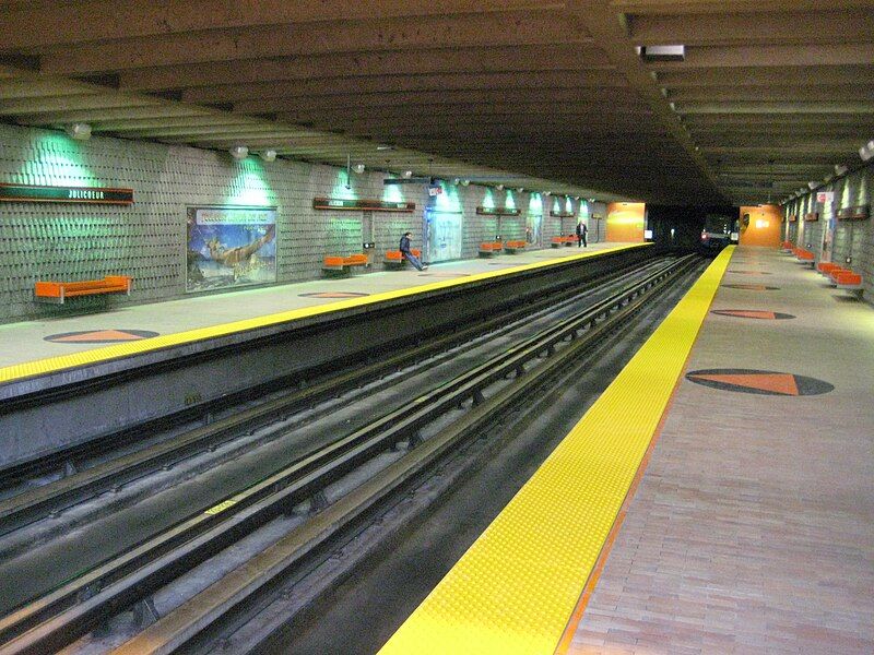 File:Jolicoeur metro station.jpg