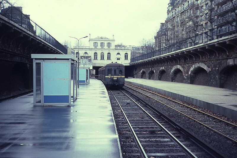 File:Ligne d'Auteuil 5.jpg