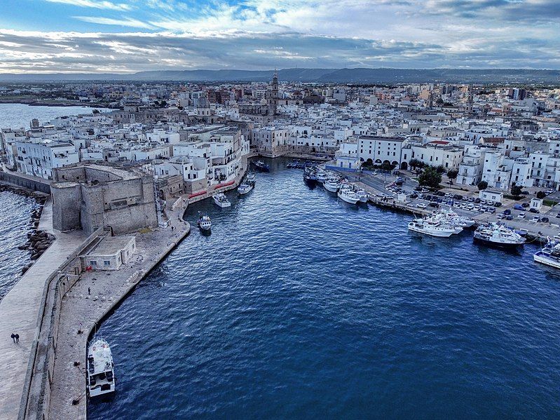 File:Monopoli-ItalyiDec052021.jpg 13.jpg