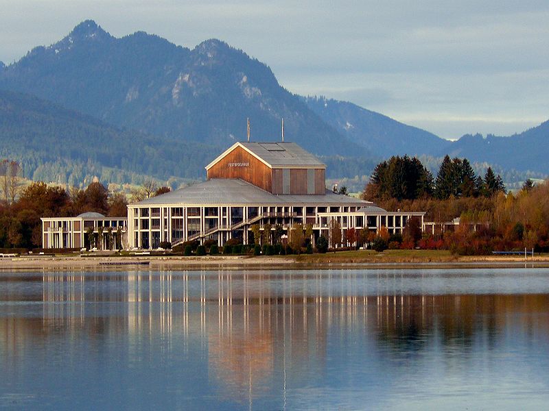 File:Musiktheater Füssen.jpg