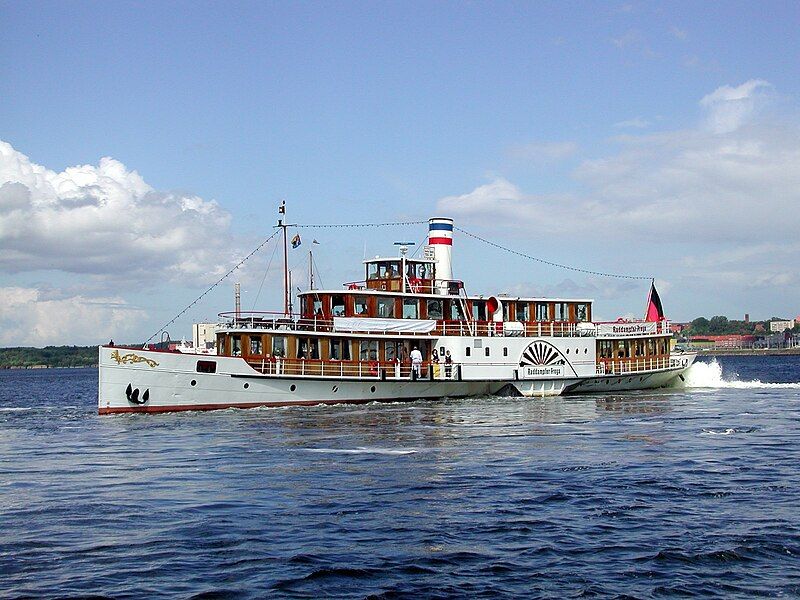 File:Raddampfer Freya Kiel2002.jpg