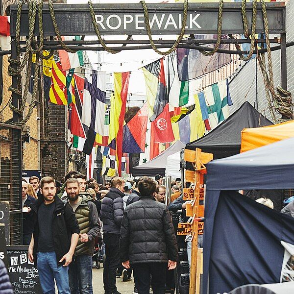 File:Ropewalk entrance.jpg