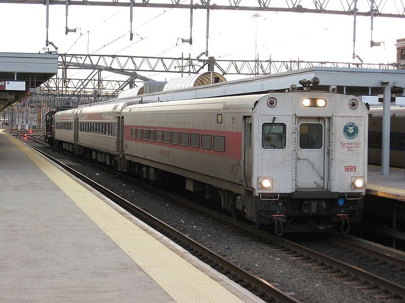 File:SLE train.jpg