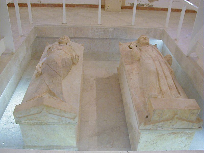 File:Sarcophages carthage 1.jpg