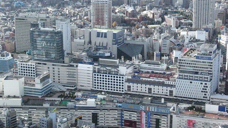 File:Tobu-dept ikebukuro.JPG