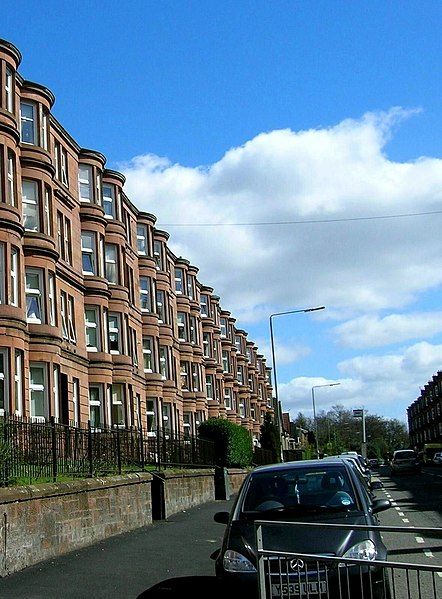 File:Tollcross Road Flats.JPG