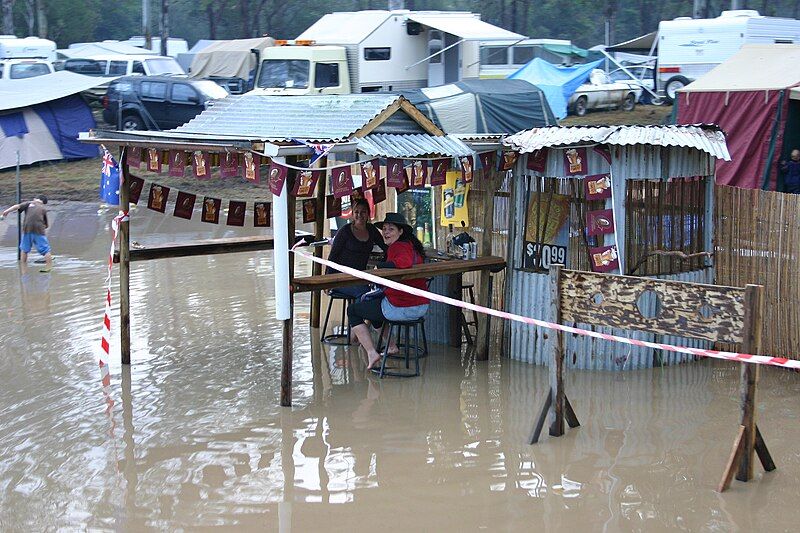 File:Waterfront bar (2094392634).jpg