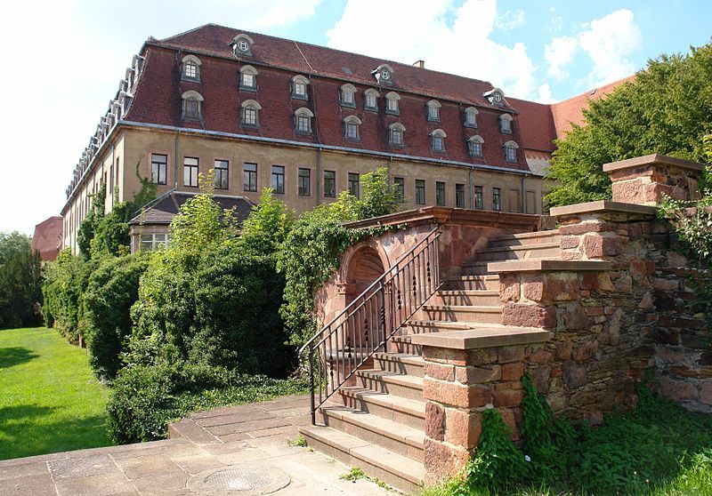 File:Wechselburg-Barockschloss.jpg