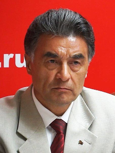 File:Yunir Kutluguzhin (2016-05-24).jpg