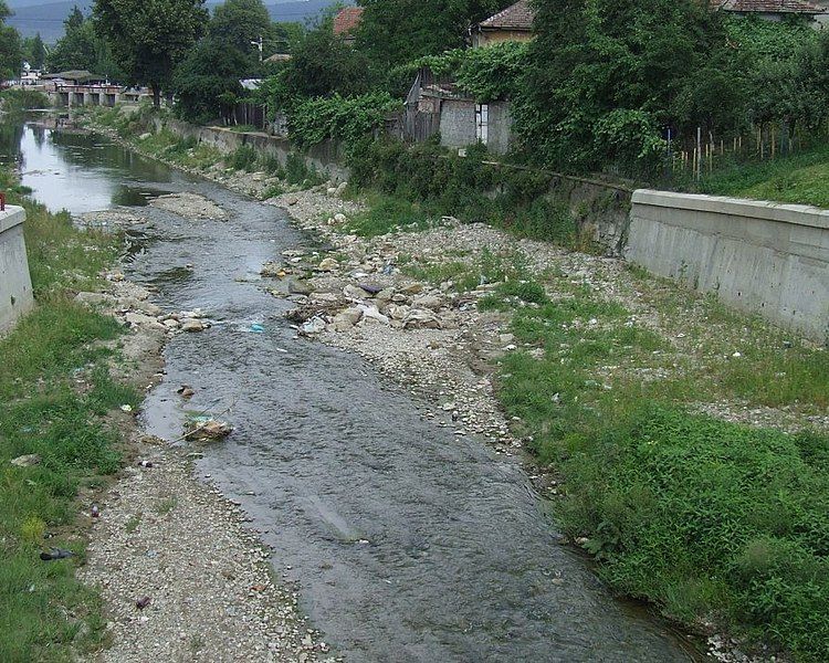 File:Aiud River, Romania.JPG