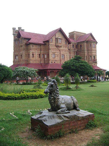 File:Amar Mahal Palace1.JPG