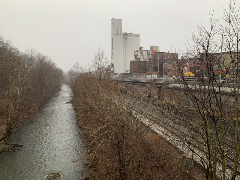 File:Cuyahoga River, Kent.png