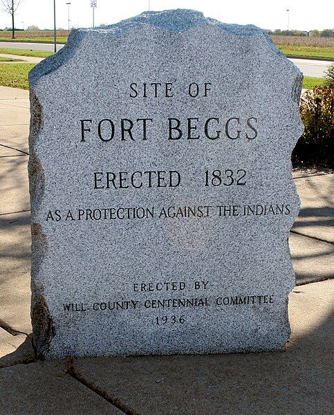 File:Fort-beggs-monument-plainfield-illinois.jpg