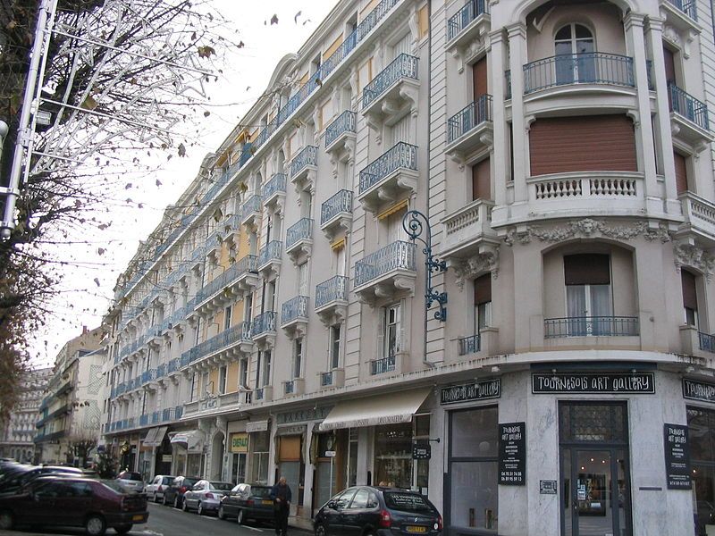 File:Hôtel du Parc.jpg