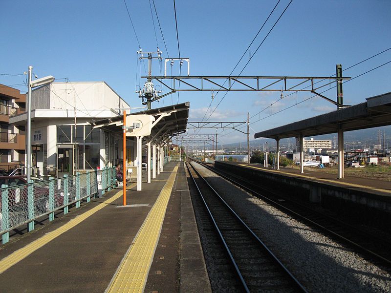 File:Izuhakone-railway-Sunzu-line-Baraki-station-platform-20101215.jpg