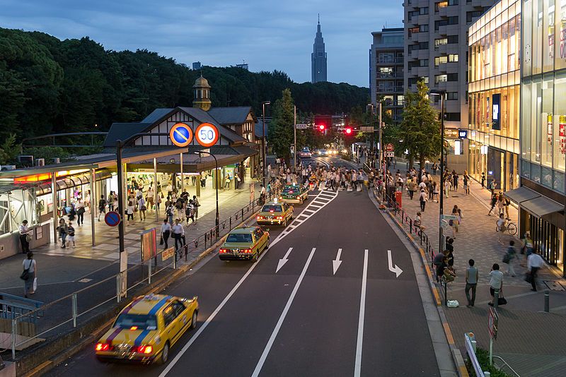 File:JRE-Harajuku-Station-07.jpg