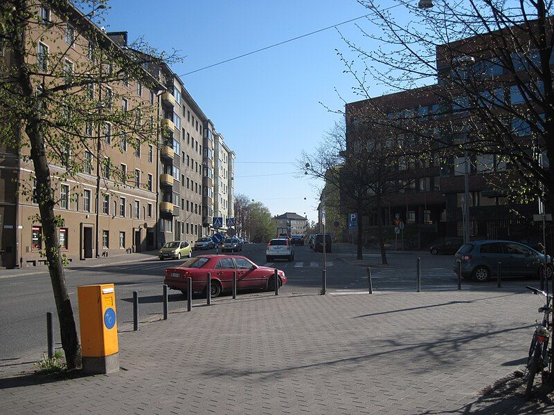 File:NordenskioldinkatuWest.JPG