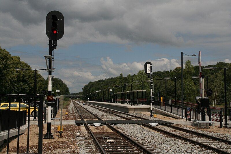 File:Station Mook-Molenhoek.JPG