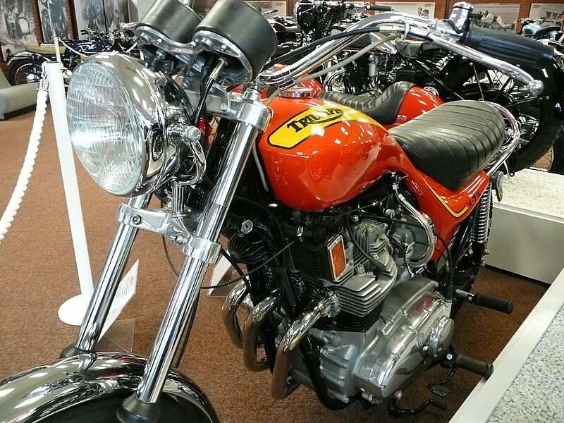 File:Triumph Hurricane 3.JPG