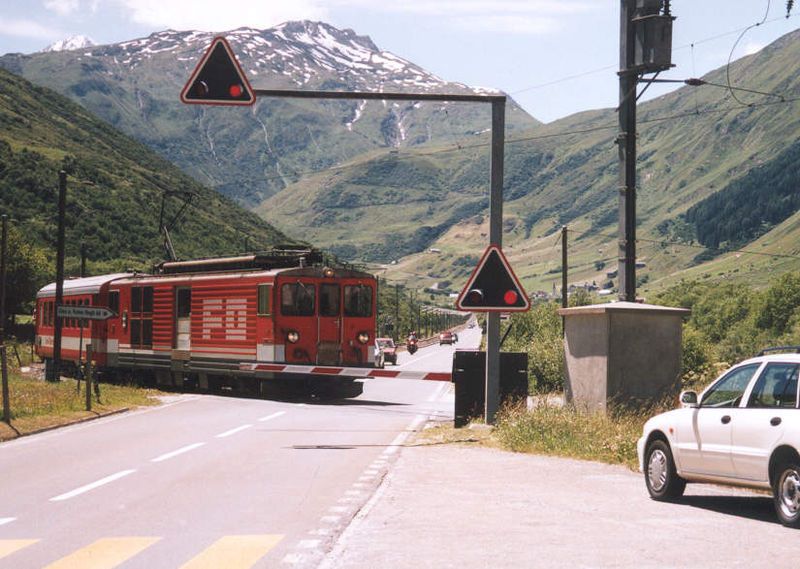 File:Uri-Andermatt-Realp01.jpg