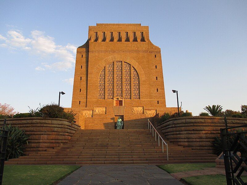 File:Voortrekker MonumentKat2.JPG